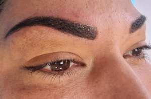 sourcils brown
